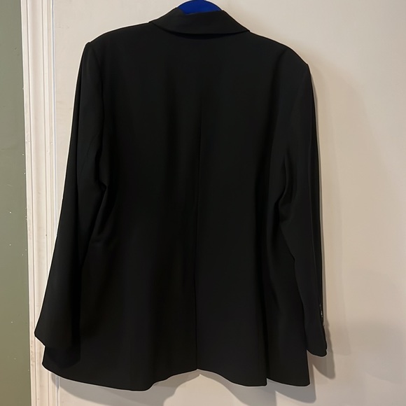 Universal Standard Rio Blazer - Picture 3 of 5